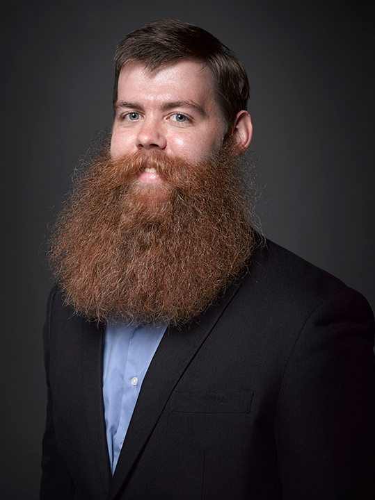 Barbas y bigotes