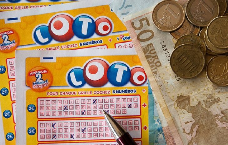 chiste:  Jugando a La Lotería