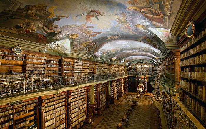biblioteca más hermosa del mundo Praga