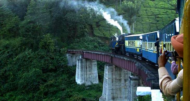 Ferrocarril Darjeeling Del Himalaya 