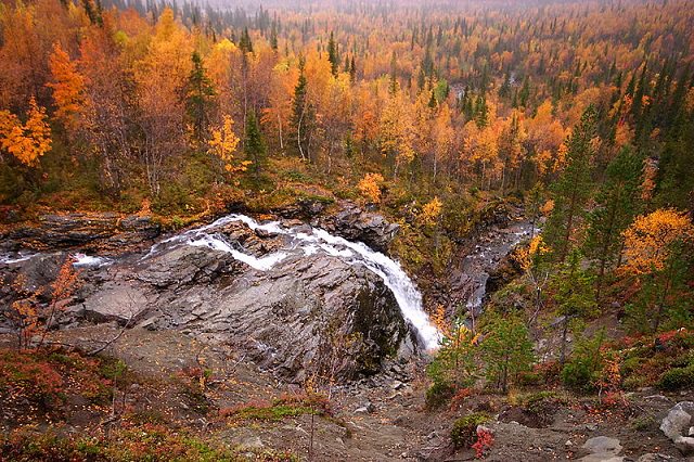Cascada en el río Risyok, Rusia