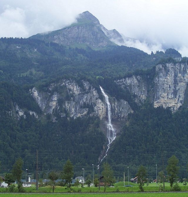 Cascada Oltschibach, Suiza