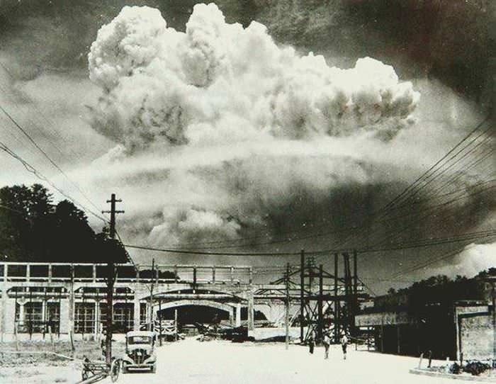 Nube sobre Hiroshima ...
