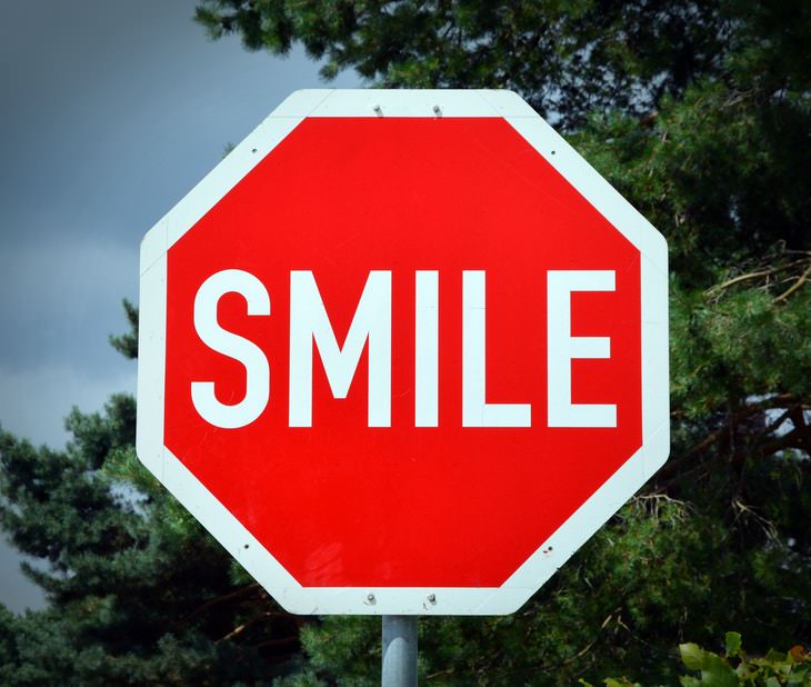 señal roja "smile" tips control pensamientos