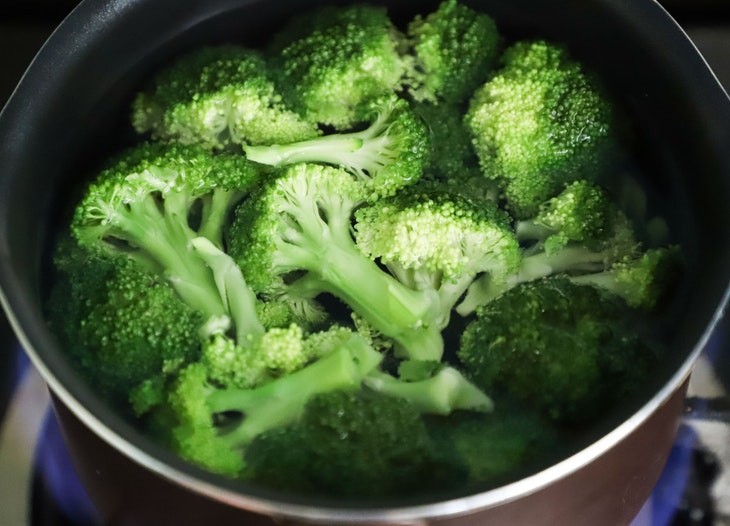 verduras sabrosas cocinadas Brócoli