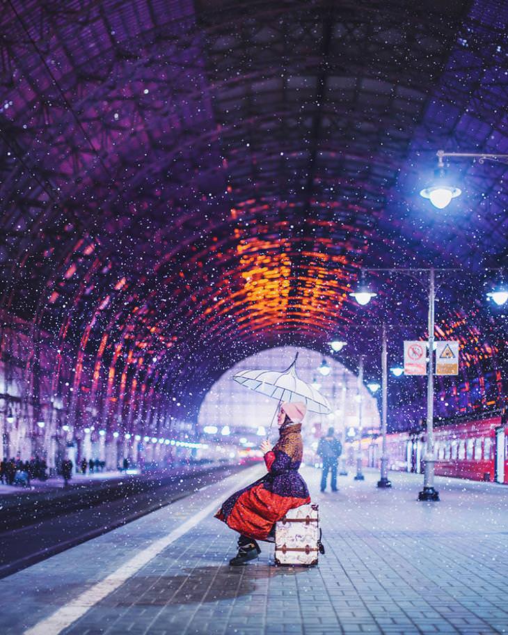 Moscú En Invierno mujer esperando el tren
