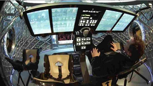 La cabina (controlada a distancia) del transbordador Dragon que comenzó a funcionar en 2012.