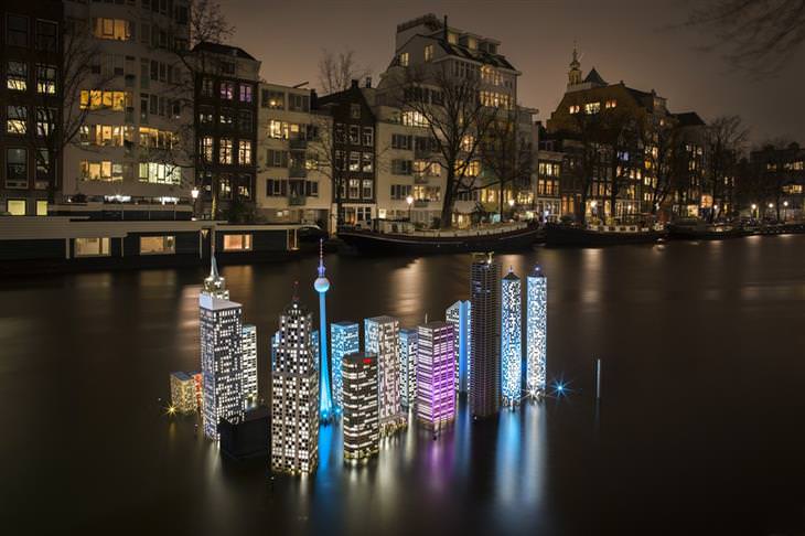 Festival de las luces de Amsterdam ciudad iluminada