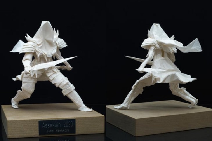 2. Un modelo de origami titulado "Asesino", creado simplemente doblando una sola hoja cuadrada.