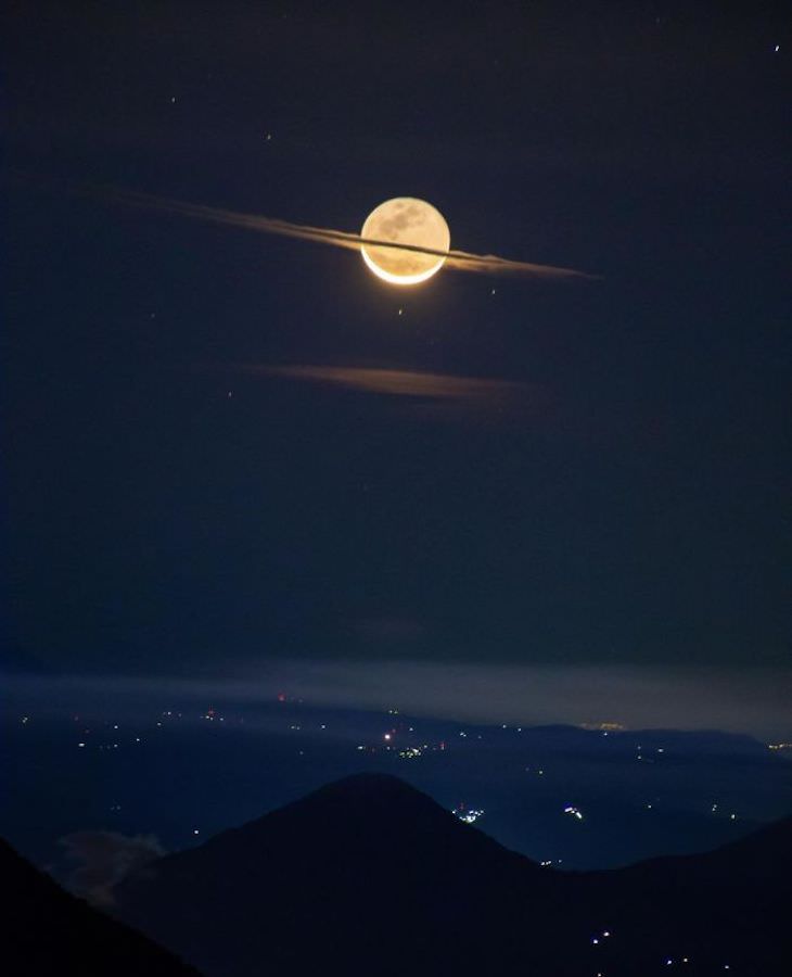 Ilusiones ópticas accidentales La luna cubierta por una nube hace que parezca Saturno