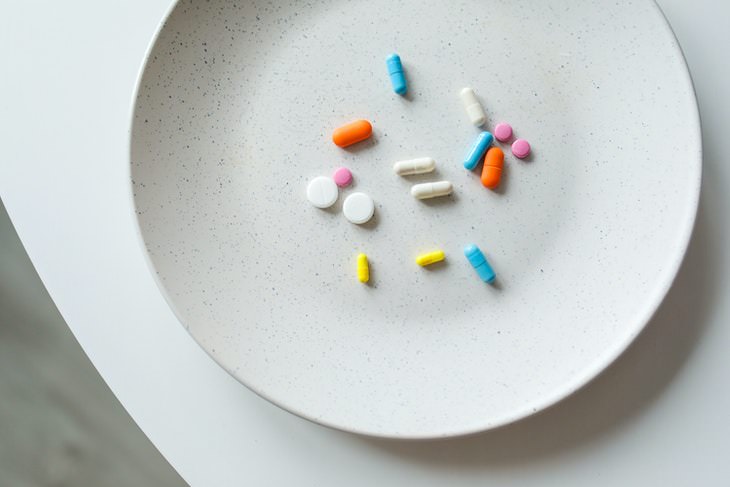 Mitos vitaminas Si tomas un multivitamínico, no importa lo que comas