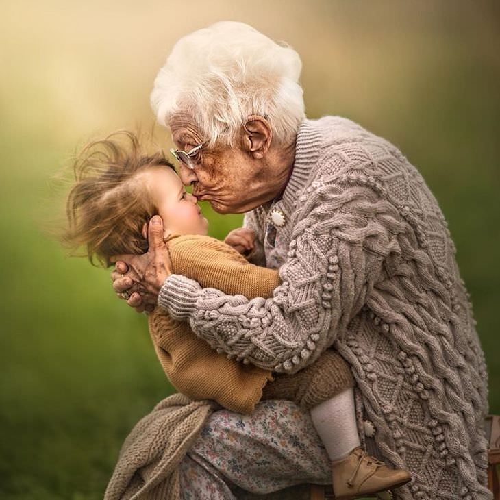Fotos vínculo entre abuelos y nietos 