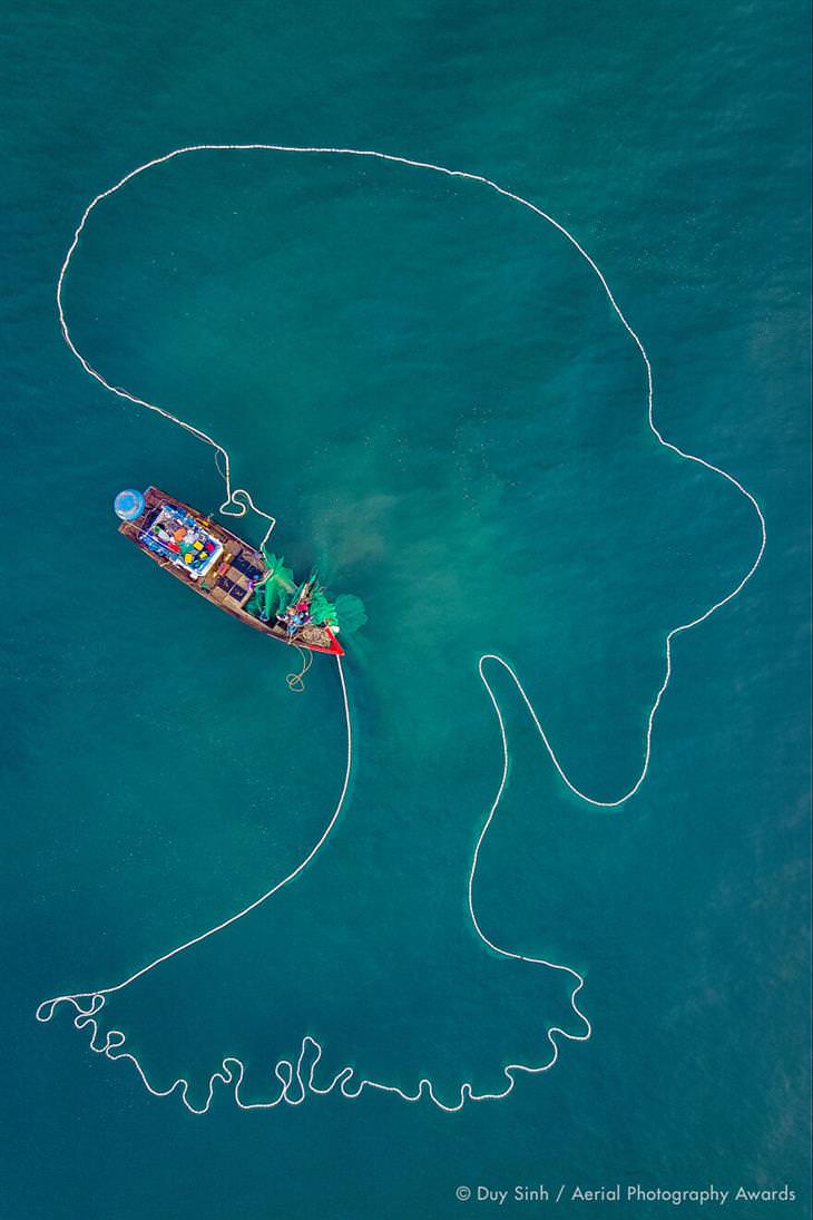 Fotos Aéreas Del 2020 Primer lugar en la categoría de la vida diaria: La dama del mar por Duy Sinh