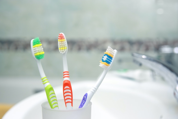 3. Cepillo de dientes