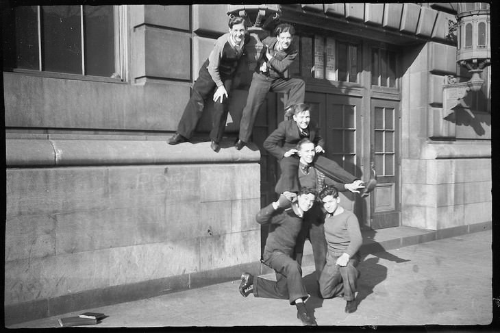 Estas Increíbles Fotos Te Llevarán Al Chicago De 1930 grupo de chicos