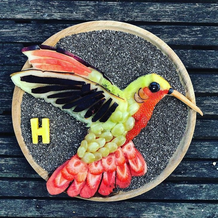 Asombrosas Obras De Arte Animal Elaboradas Solo Con Frutas colibrí