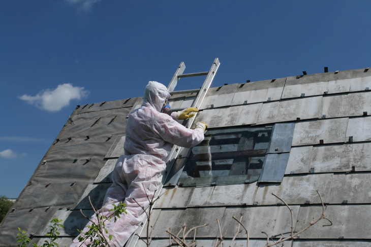12 Errores Cruciales De Mantenimiento Del Hogar Todo el asbesto debe ser eliminado de tu hogar