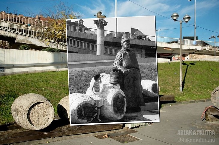 Un Recorrido En 25 Fotografías Por La Budapest Del Siglo XX Escultura inspirada en el vino en la plaza Boráros, 1983 - 2015
