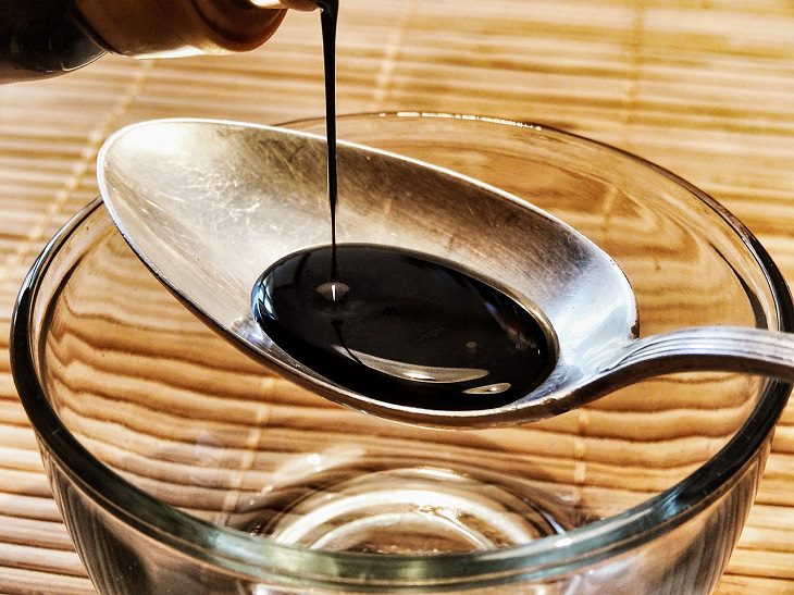 Helpful cooking, baking, and kitchen tips, Soy sauce being poured onto a spoon
