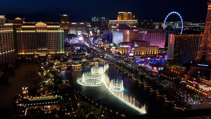 15 Fuentes De Todo El Mundo Diseñadas Para Asombrarte Las fuentes del hotel Bellagio, Las Vegas, Nevada, EE. UU