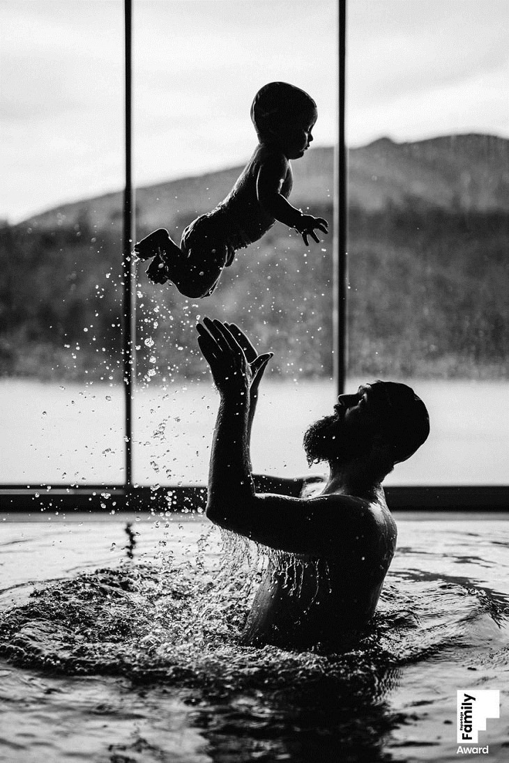 15 Fotos Que Logran Captar La Belleza De La Vida Familiar bebé y su padre