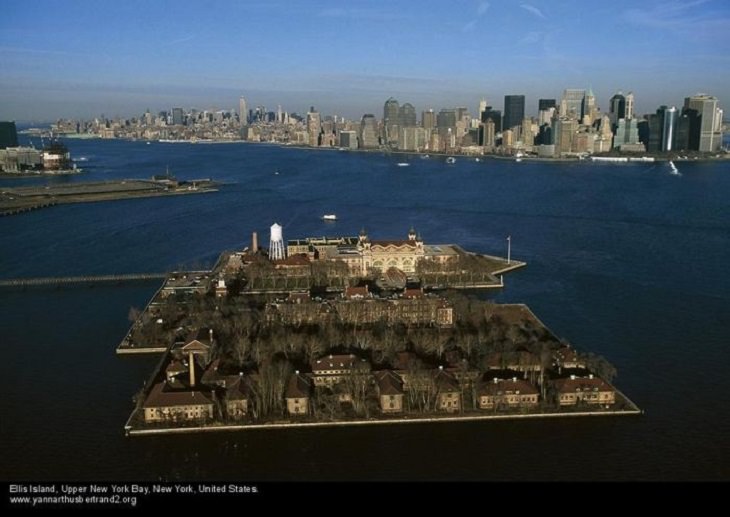 Fotos De Nueva York Desde Las Alturas  Isla Ellis, Parte alta de la bahía de Nueva York