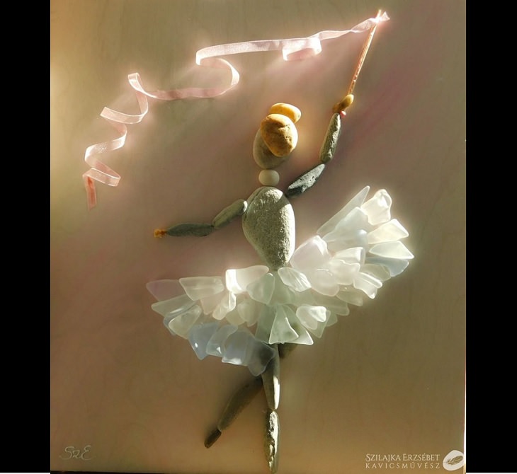 El Arte De Szilajka Erzsebet  guijarros bailarina