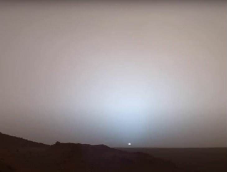 14. Una puesta de sol en Marte