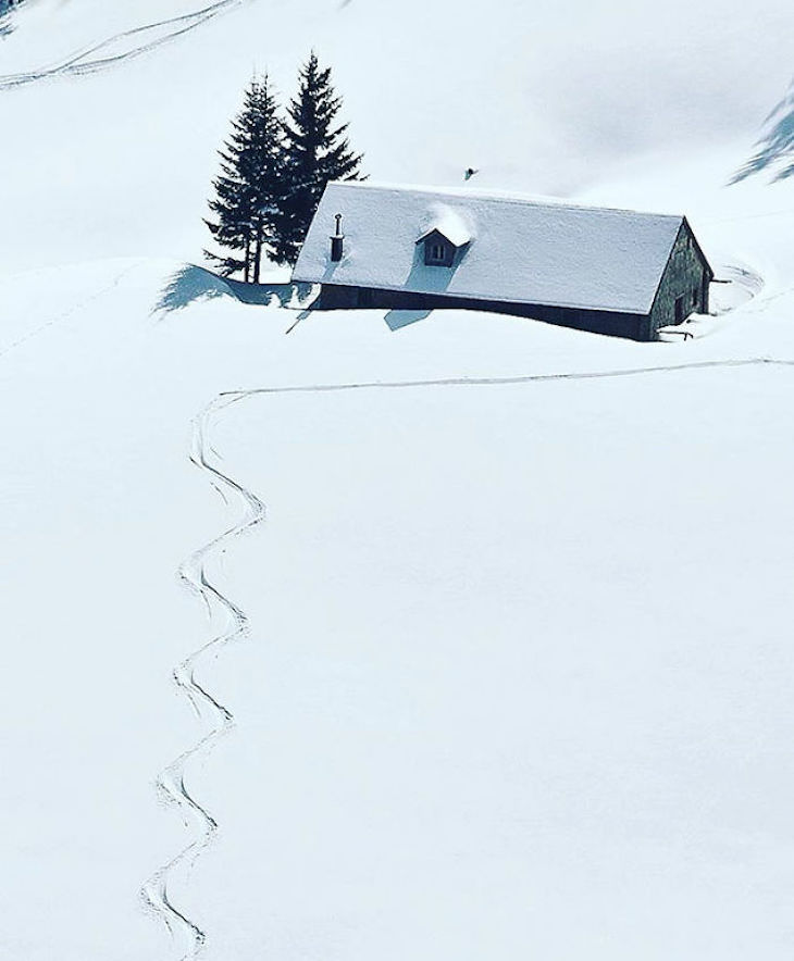Esculturas de nieve accidentales Suave paraíso invernal