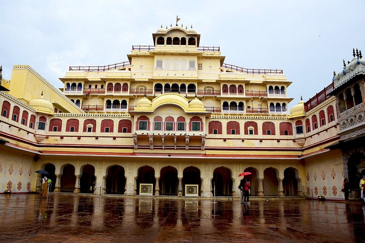 Jaipur patio del palacio de la ciudad
