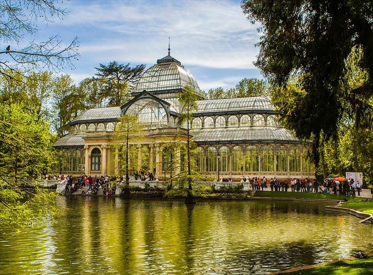 Lugares Turísticos En Madrid El Palacio De Cristal