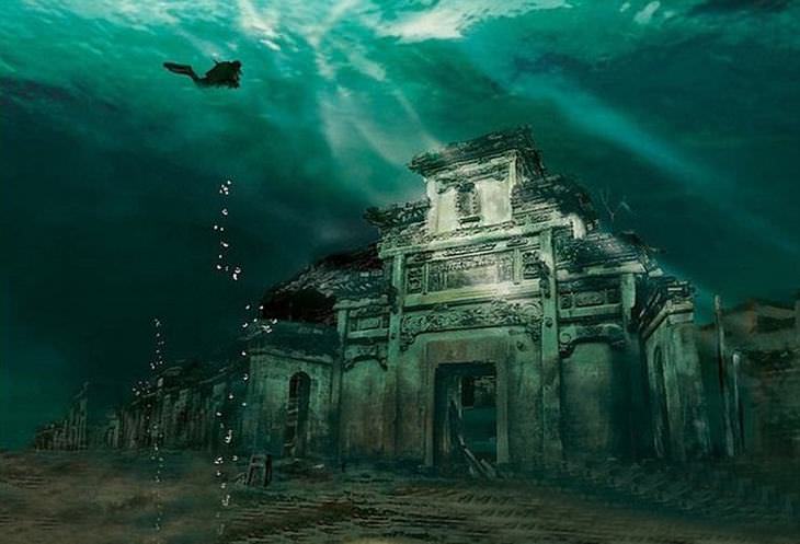 lugares enterrados bajo el agua  Ciudad del León, Lago Qiandao, China