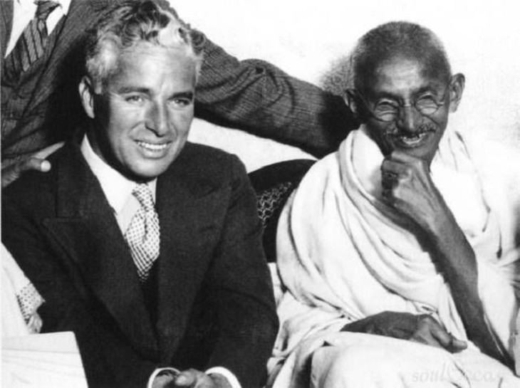 Charlie Chaplin y Mahatma Gandhi, 1931