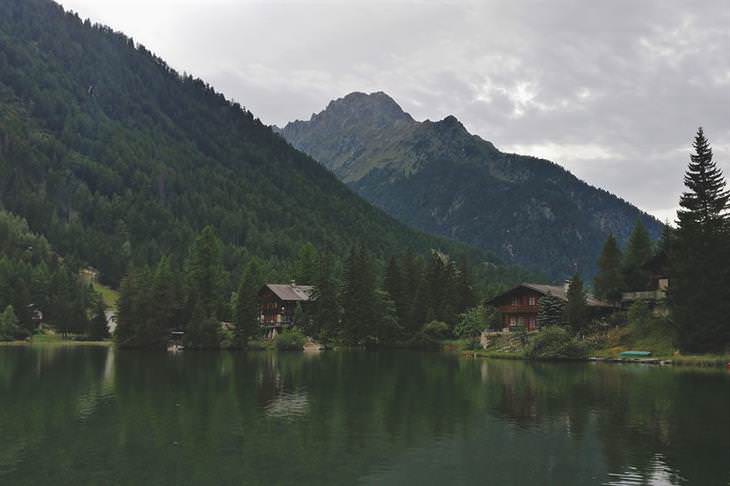 Mont Blanc Lago Champex, a una altitud de 1,466 metros sobre el nivel del mar