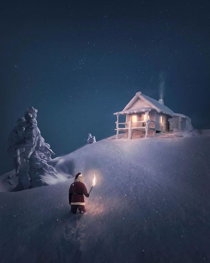 Imágenes de Julius Kähkönen Santa Claus camina en la nieve