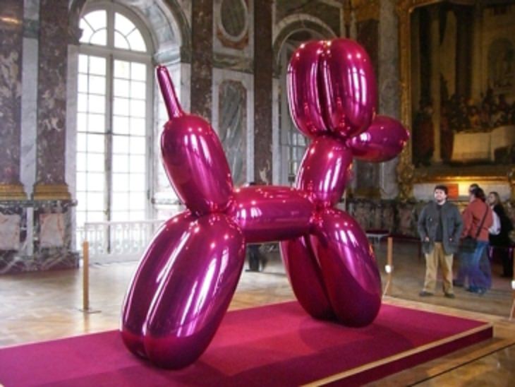 17. Esculturas inflables, parte de la exhibición de Jeff Koons en el escaparate Fondation Beyeler de Suiza