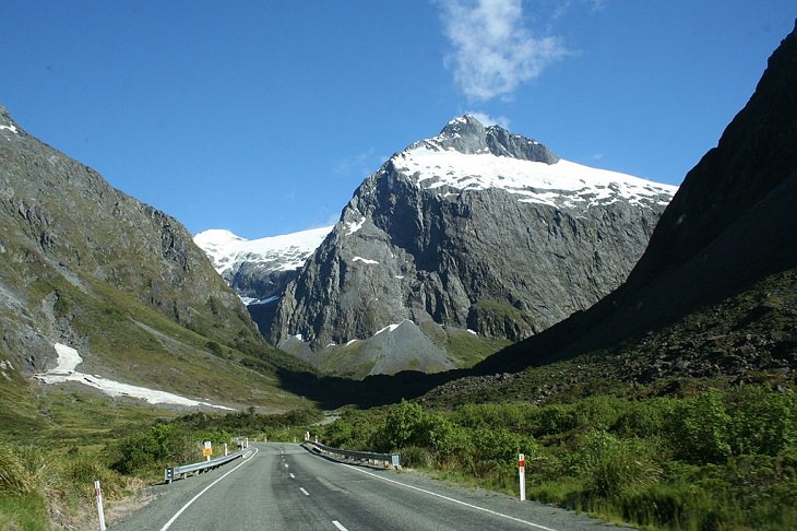 5. Milford Road al este de Homer Pass, el camino hacia el Parque Nacional Fiordland