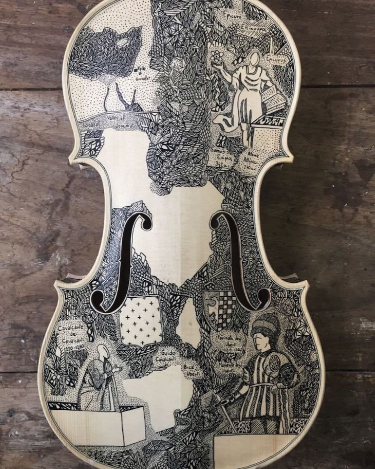 Violines decorados por Leonardo Frigo rey