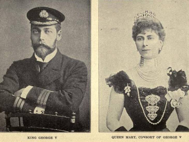 El Príncipe George (para ser el Rey George V) y la Princesa Victoria Mary de Teck en la Capilla Real, el Palacio de St James, 6 de julio de 1893