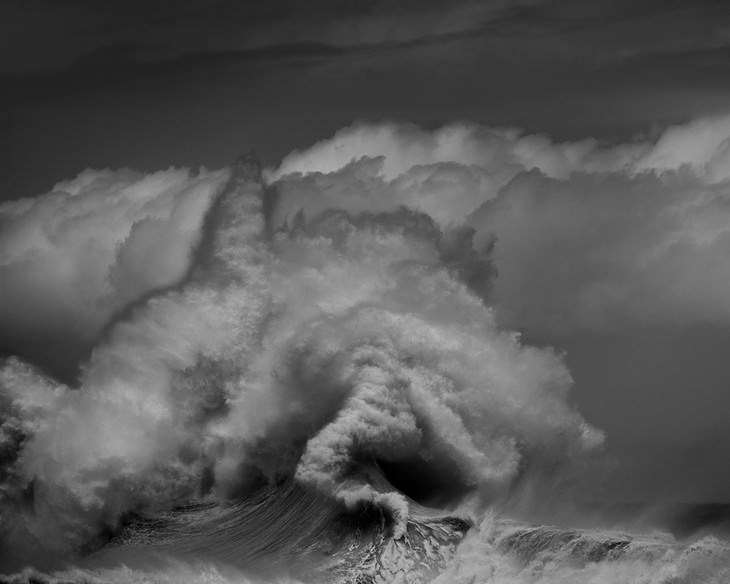Asombrosas Fotografías De La Fuerza y Belleza Del Océano ola haciendo un remolino