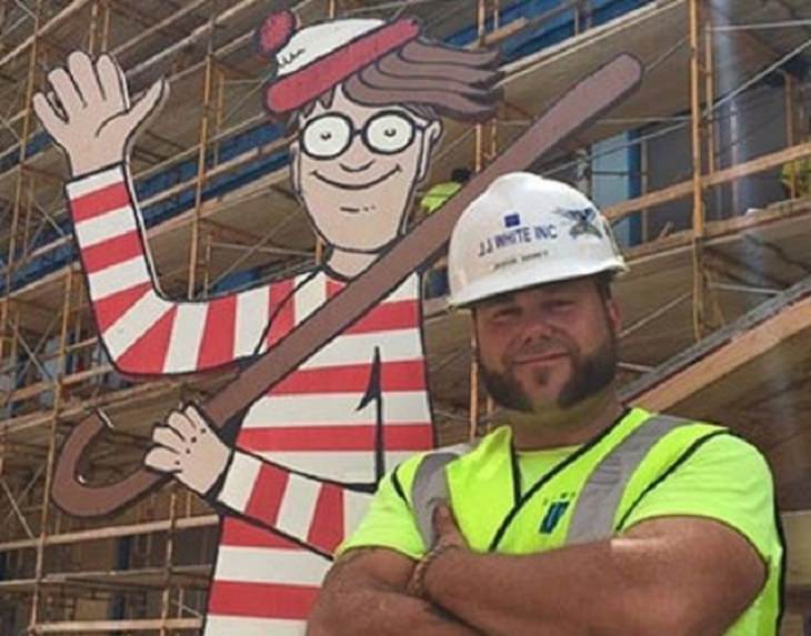  Este trabajador de la construcción creó un Wally que esconde cada día, solo para que los niños de un hospital cercano puedan divertirse encontrándolo