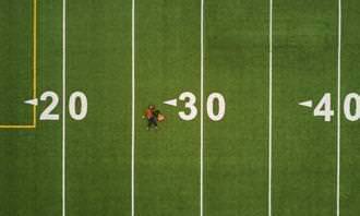 Find the Differences: football Field