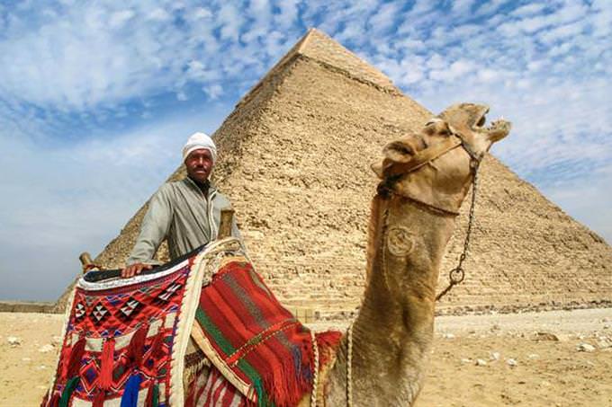 Great Pyramid of Giza and camel