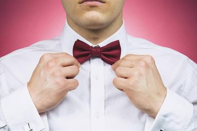 memory quiz: man with bow tie