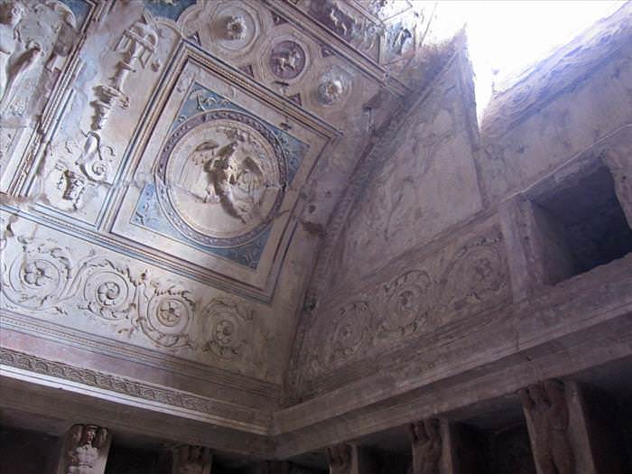 Lo Que Debes Ver En Las Ruinas De Pompeya La casas de baños en el interior