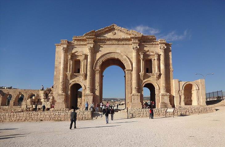 Los 10 Lugares Turísticos Más Fascinantes Ruinas romanas de Jerash