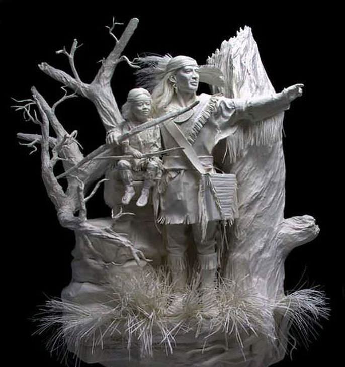 estatuas hechas de papel indios