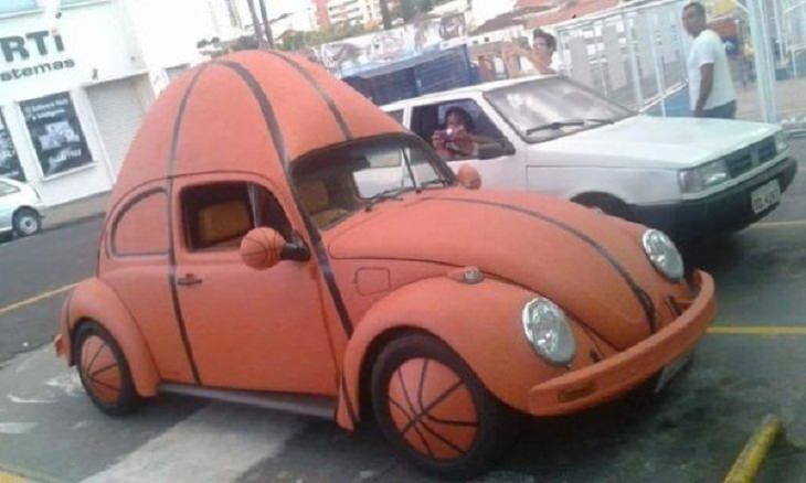 coches raros. 4. Podemos apostar que el dueño de este automóvil es un fanático del baloncesto.