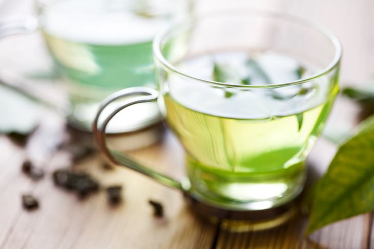  Los importantes beneficios para la salud del té de hojas de fresa 