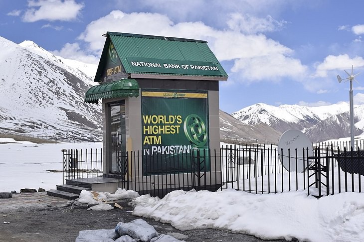 Hechos Mundiales Cajero automático de mayor altitud se encuentra en Pakistán